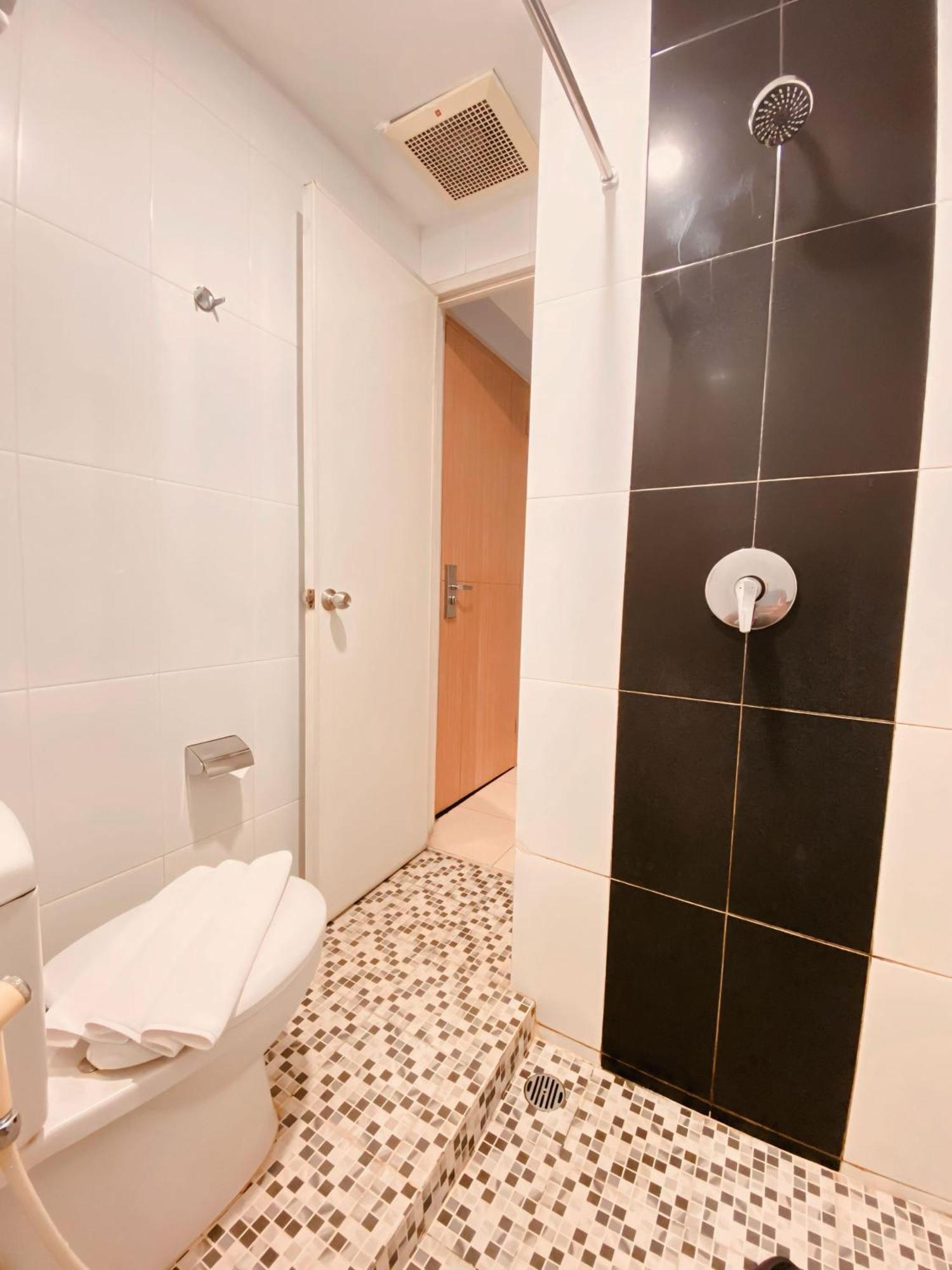 Studio One Thamrin Hotel Jakarta Ngoại thất bức ảnh
